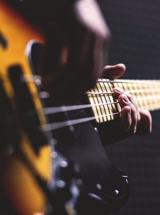 3 Effective Tips That Will Make You A Better Guitar Player